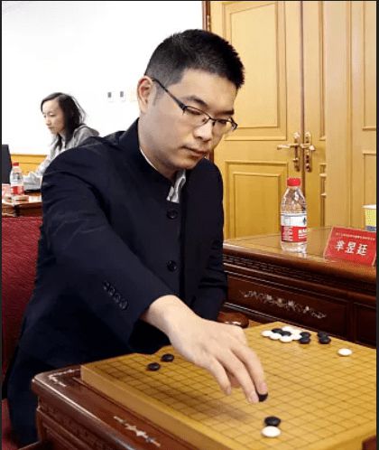 大棋士赛芈昱廷淘汰唐韦星 将与杨楷文争夺挑战权