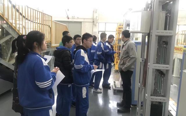 劳动教育有了“新基地”，北京5所职校助力中小学上好劳动课