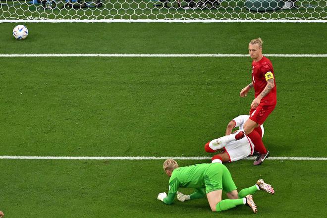 半场-突尼斯前锋进球越位+单刀被扑 暂0-0丹麦