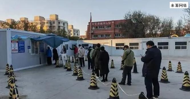 本土新增连续7天破2万 多地疫情形势严峻