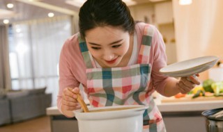 猪肉炖汤配什么好 猪肉炖汤的做法