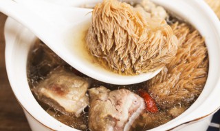 猪筒骨配什么中药炖汤好 秋季骨头煲什么汤好