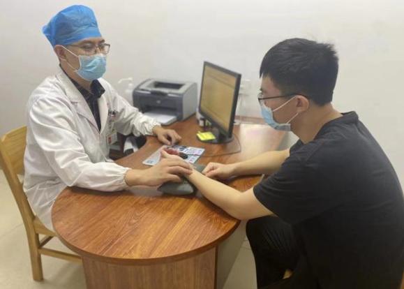 阿根廷赛后有球迷胸闷气短 ＂世界杯综合征＂门诊火爆