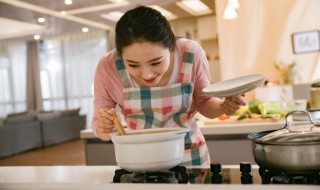 巴戟和熟地炖汤配什么好 巴戟和熟地怎样炖汤好