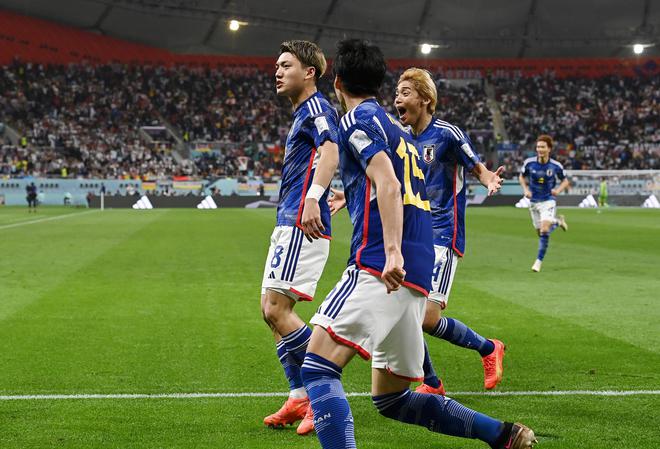 世界杯-大冷!堂安律浅野拓磨破门 日本2-1逆转德国