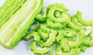 苦瓜炒豆腐怎么做好吃 怎么做苦瓜炒豆腐