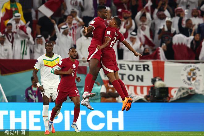 卡塔尔酝酿18年的足球梦 被自己的骚操作毁了