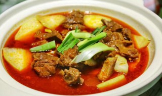 炖羊肉的最简单方法 怎么做炖羊肉