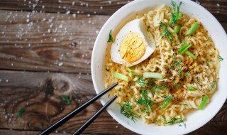 怎么炒方便面好吃窍门 制作炒方便面的方法