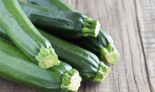 西葫芦怎么炒好吃 西葫芦的做法