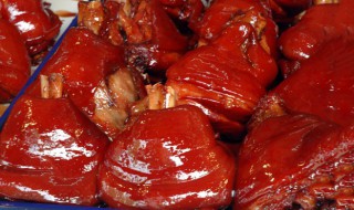 煮猪蹄子怎么做好吃 黄豆炖猪蹄的教程