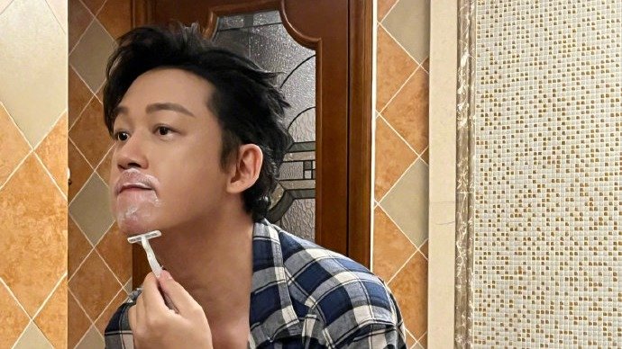 潘粤明:世界杯亚洲球队进步明显 希望看到国足与欧美球队过招