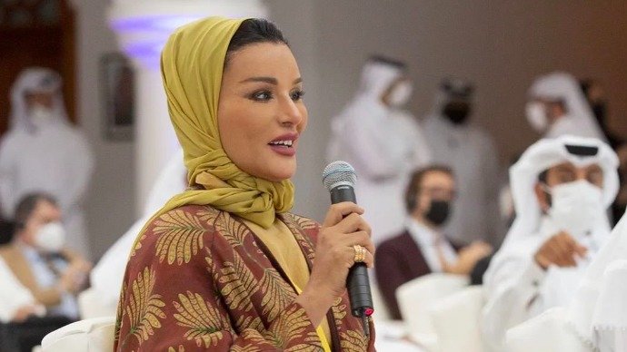 从囚犯到皇后,中东一姐的人生比甄嬛传还精彩