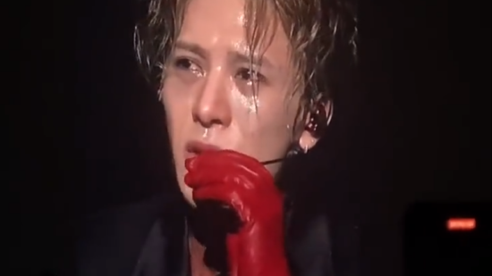 王嘉尔曼谷站巡演落幕 感言称不想要任何标签滤镜 现场落泪