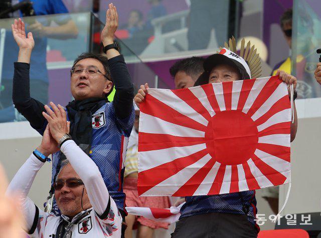 “日本球迷在全世界面前丢脸的一幕”