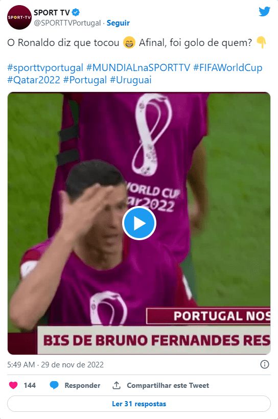 到底谁进的?葡媒晒视频 C罗离场时笑着说:球碰到我了