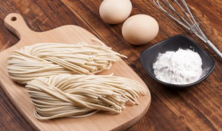 炸酱面的家庭做法 家庭版炸酱面的做法