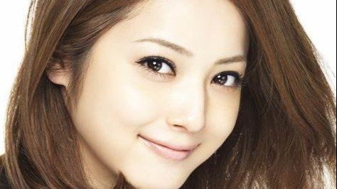 结婚5年,被出轨182次!如今又官宣二胎:这位最美女星,到底图什么?