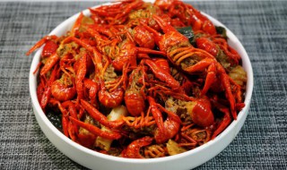 水煮小龙虾怎么做好吃 麻辣鲜爽水煮小龙虾家常好吃做法