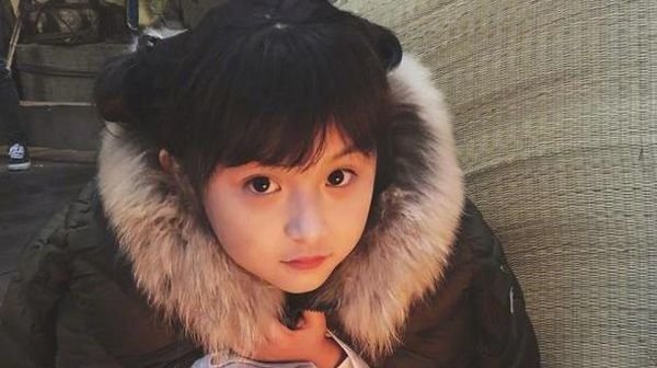 还记得《知否》里的小明兰吗?她现在长这样