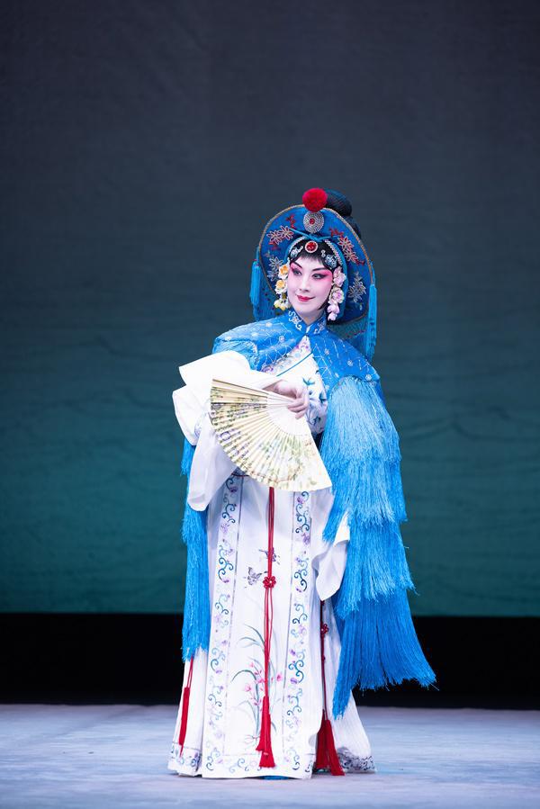 我在美国演京剧《霸王别姬》，台下观众看哭了