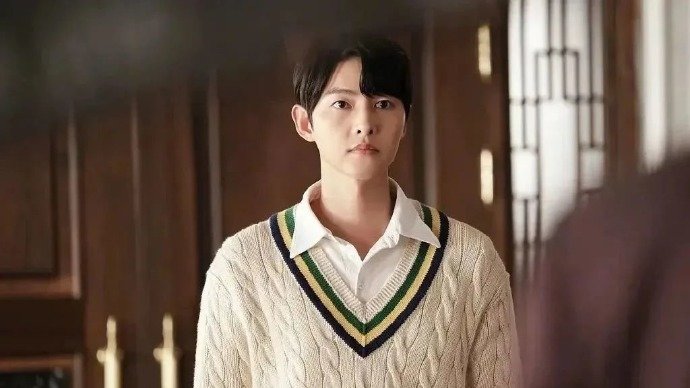 离婚三年,终于轮到宋仲基反击:宋慧乔,后悔吗?