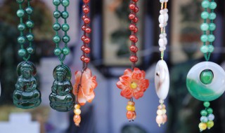 女生戴什么吊坠寓意好 适合女生戴的吊坠