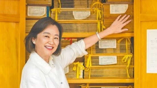 林青霞再谈豪宅火灾 书本名画蒙上黑灰需修补重镶