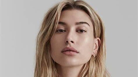 海莉·比伯患卵巢囊肿 称疾病使她的婚姻更加坚固