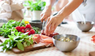 爆炒猪腰 爆炒猪腰的烹饪方法