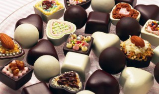 吃巧克力可以喝可乐吗 巧克力可以和可乐一起食用吗