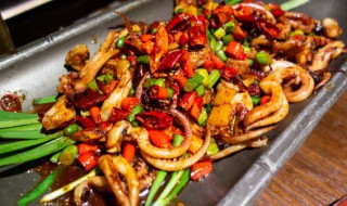 爆炒鱿鱼做法 爆炒鱿鱼怎么做好吃