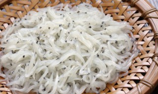 小鱼怎样晒干制作方法 家庭晒小鱼干方法