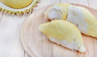 喝红酒吃榴莲可以吗 红酒和榴莲可以一起食用吗