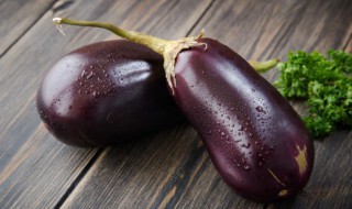 简单的爆炒茄子的做法 爆炒茄子怎么做