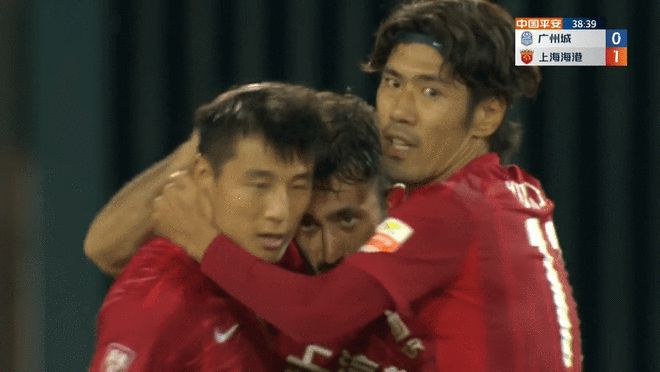 中超-巴尔加斯处子球武磊点射 海港2-1终止3连败