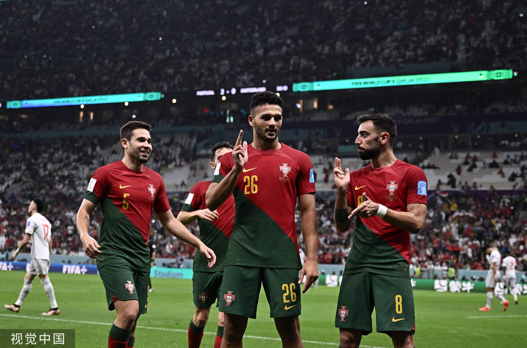 世界杯-C罗进球被吹拉莫斯戴帽 葡萄牙6-1晋级八强