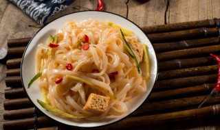 不洗面做凉皮的方法 不洗面做凉皮的流程