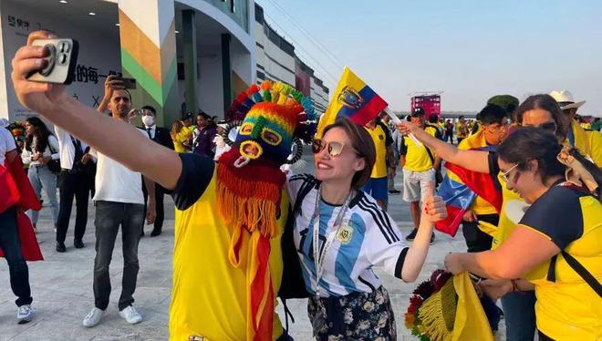 80后女生裸辞大厂工作去看世界杯，网友吵翻了，她却说：只为不留遗憾