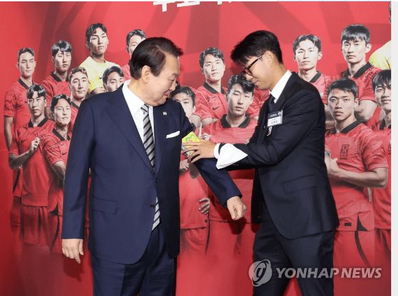 韩国总统质疑:为什么足协的分红比球员还多?