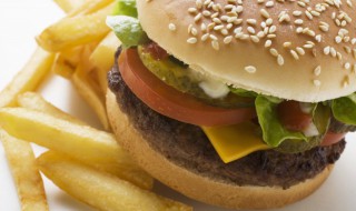 汉堡放冰箱第二天能吃吗 汉堡放冰箱第二天可不可以吃