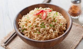 微波炉可以煮方便面吗 微波炉能不能煮方便面