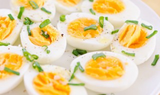 煮好的鸡蛋放微波炉可以吗 煮好的鸡蛋放微波炉可不可以