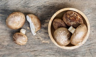 干炸香菇怎么做好吃 干炸香菇的步骤