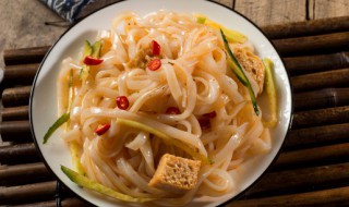 炒米皮怎么炒好吃又香 如何做炒米皮