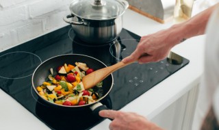 草菇青椒怎么炒好吃 怎么炒好吃的草菇青椒