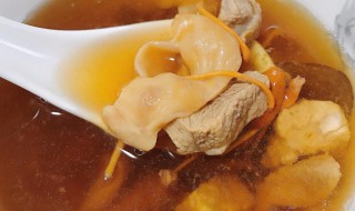 花胶炖汤的最佳搭配是什么 花胶和什么东西炖汤是最佳搭配呢