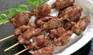 鸭肠鸭心需要煮多久 鸭肠鸭心需要煮的时间