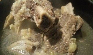 牛骨炖多久会熟 牛骨炖多长时间才会熟呢