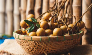 新鲜的桂圆怎么做的 新鲜的桂圆如何制作好吃呢